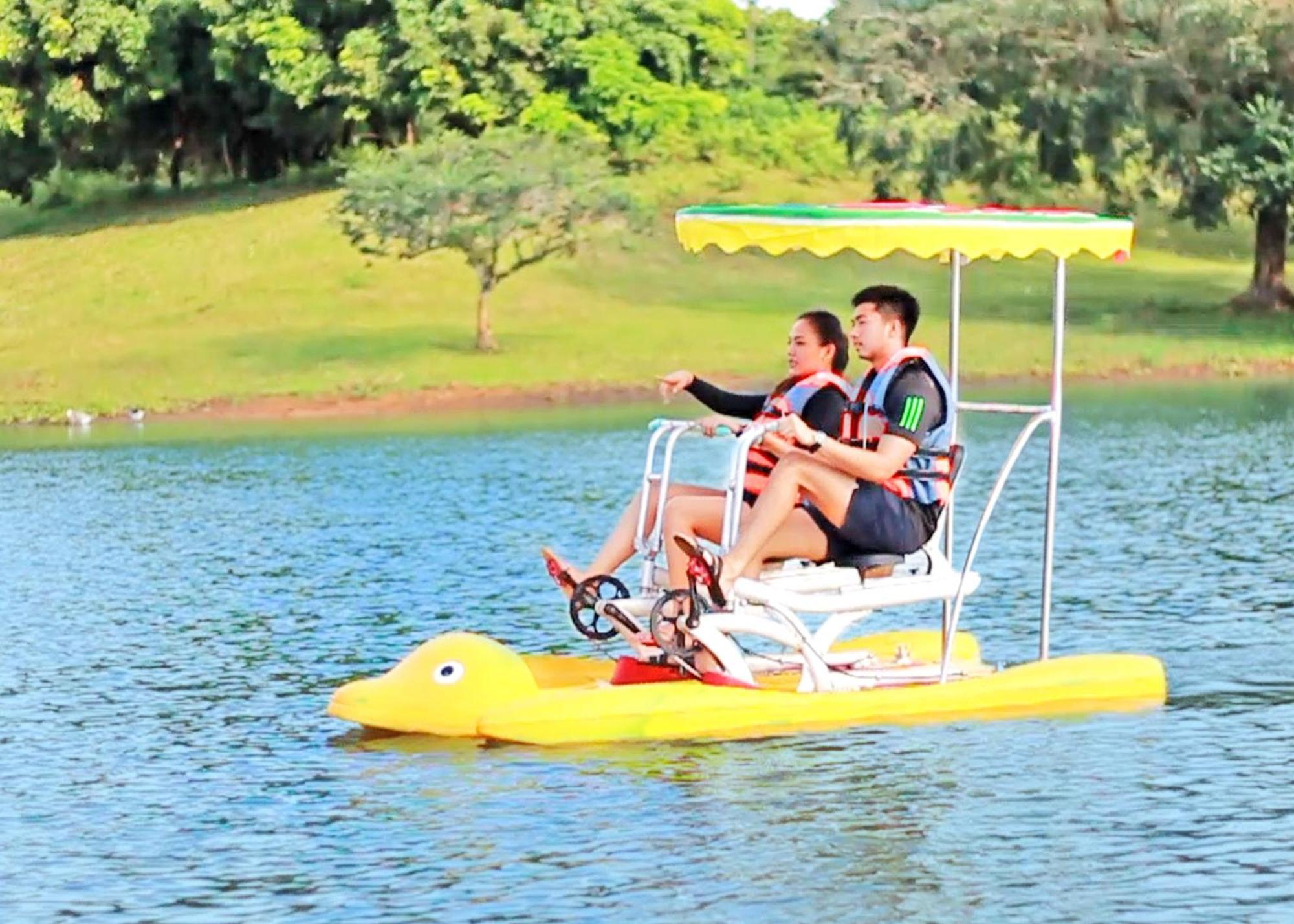 Caliraya Resort Club Lumban Exteriör bild